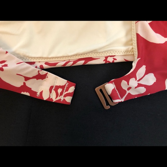 RED CARTER BIKINI TOP - Picture 3 of 7